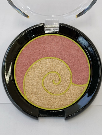 make-up powder in container