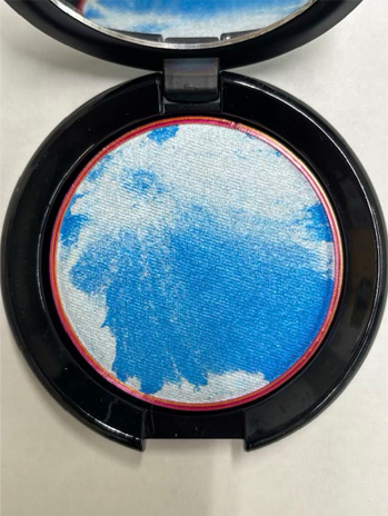 make-up powder in container